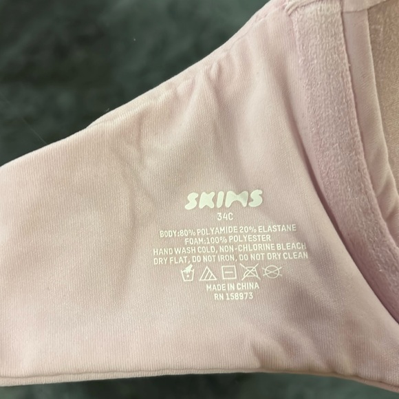 Skims bra 34C - Picture 1 of 3